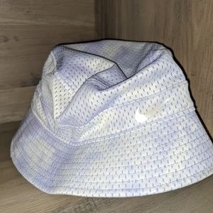 COPY - Nike Futura Tie Dye Bucket Hat White Gray DH1366 569 Unisex NWT (S/M)